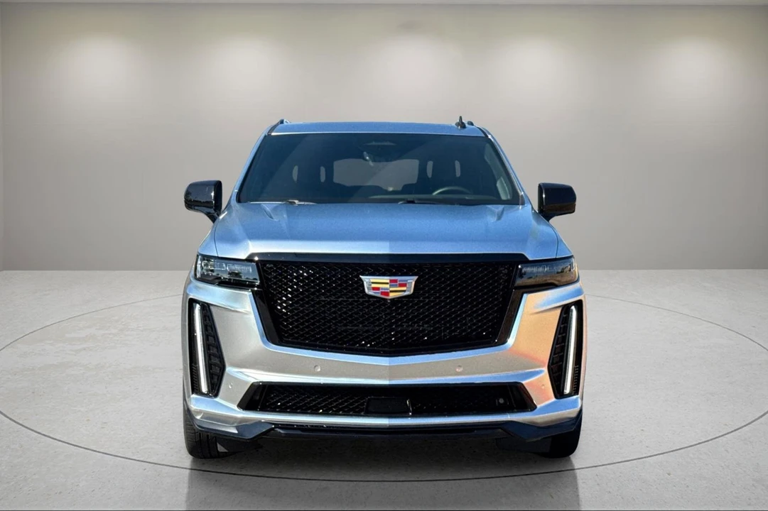 2023 Cadillac Escalade-V 5th Gen - Image 9 of 12