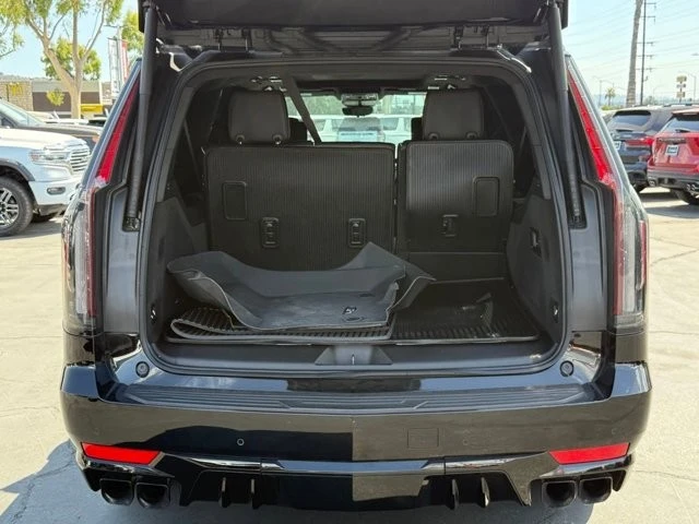 2023 Cadillac Escalade-V 5th Gen - Image 10 of 12