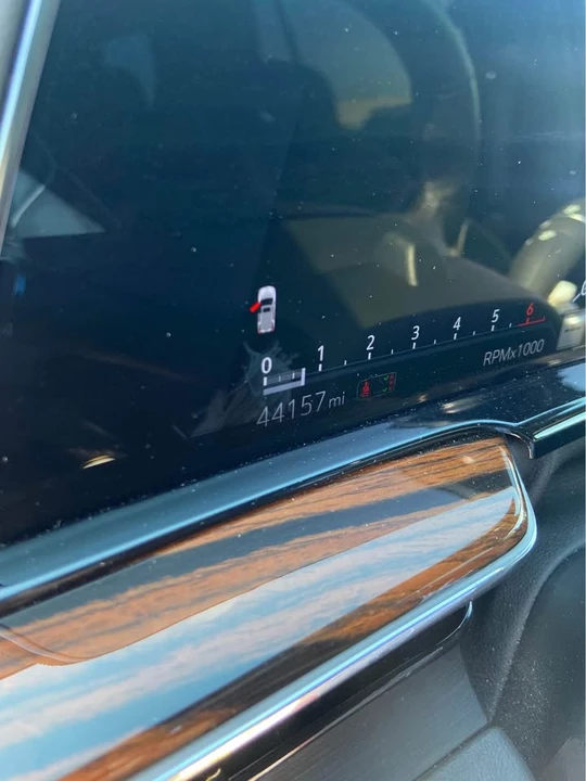 2023 Cadillac Escalade 5th Gen - Image 3 of 7