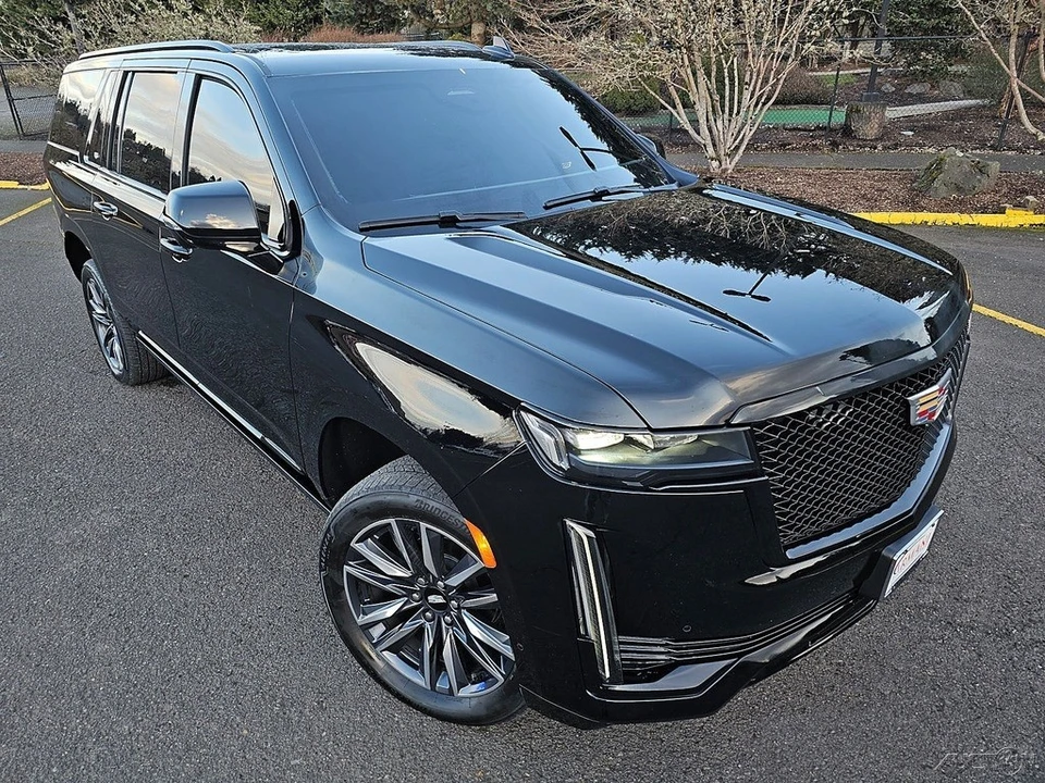 2023 Cadillac Escalade 5th Gen - Image 3 of 21