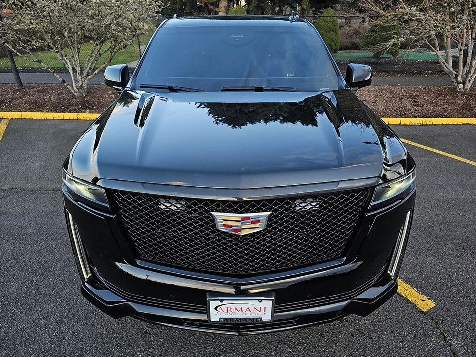 2023 Cadillac Escalade 5th Gen - Image 16 of 21