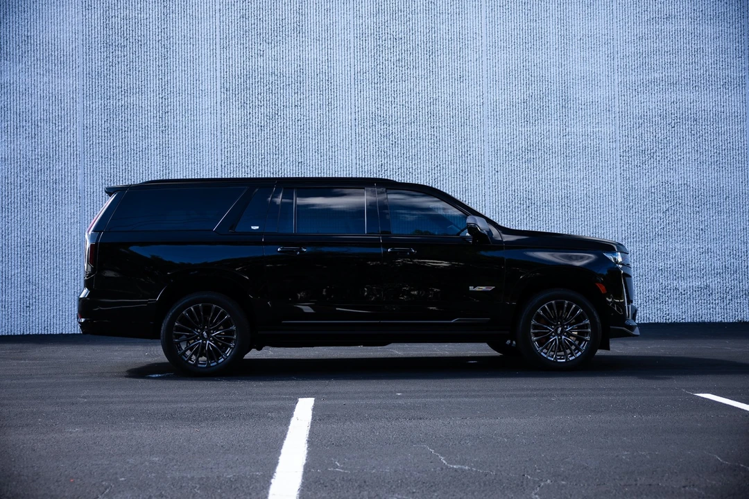 2023 Cadillac Escalade 5th Gen - Image 4 of 12