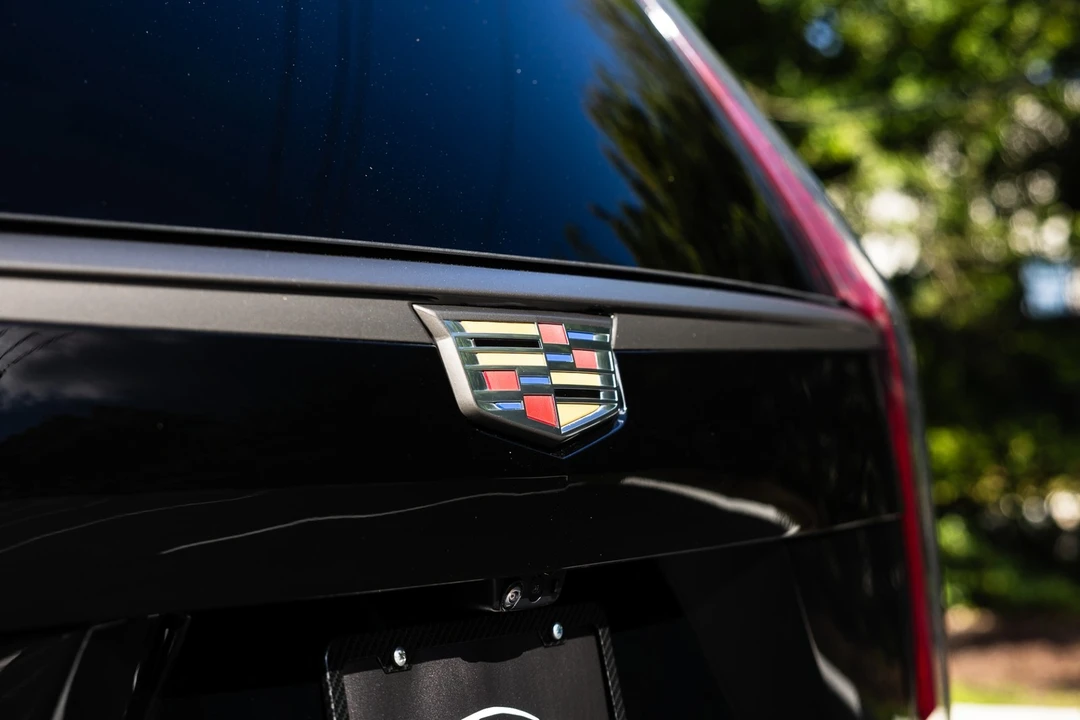 2023 Cadillac Escalade 5th Gen - Image 8 of 12