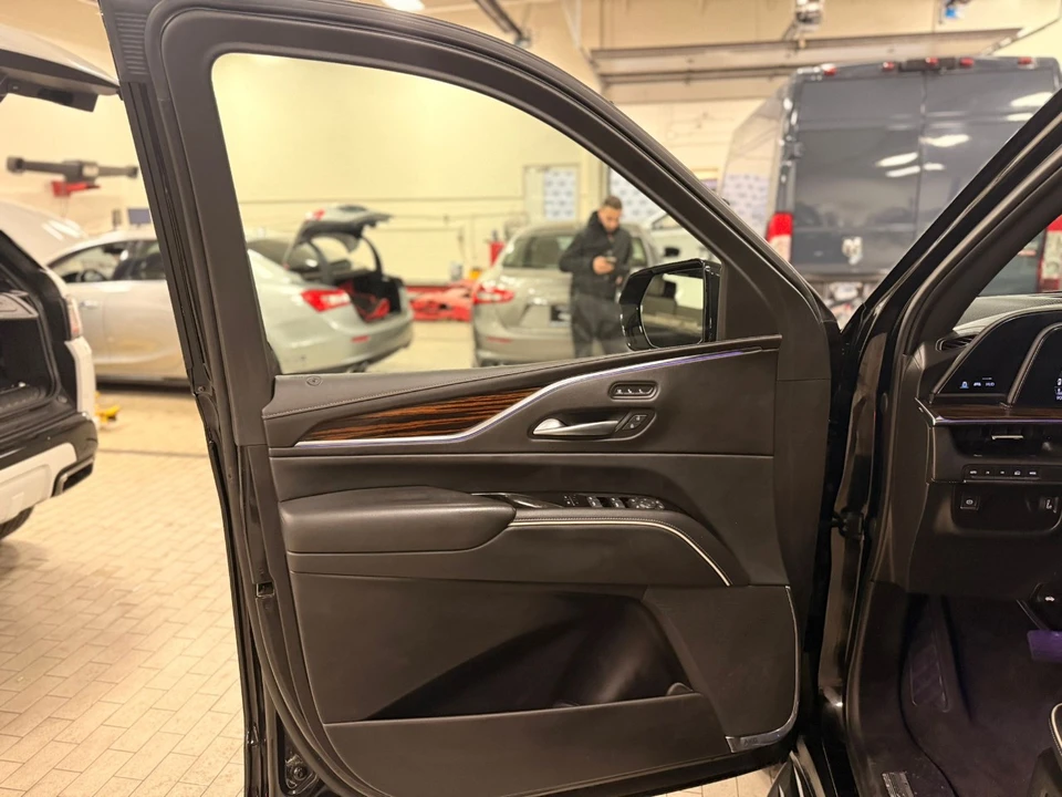 2023 Cadillac Escalade 5th Gen - Image 11 of 21