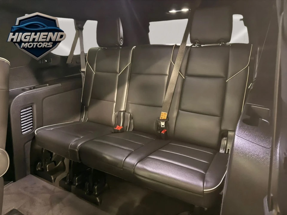 2023 Cadillac Escalade 5th Gen - Image 18 of 21