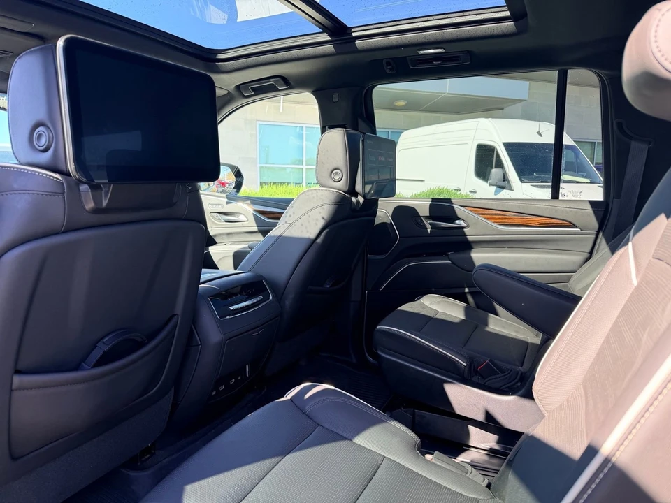 2023 Cadillac Escalade 5th Gen - Image 3 of 6