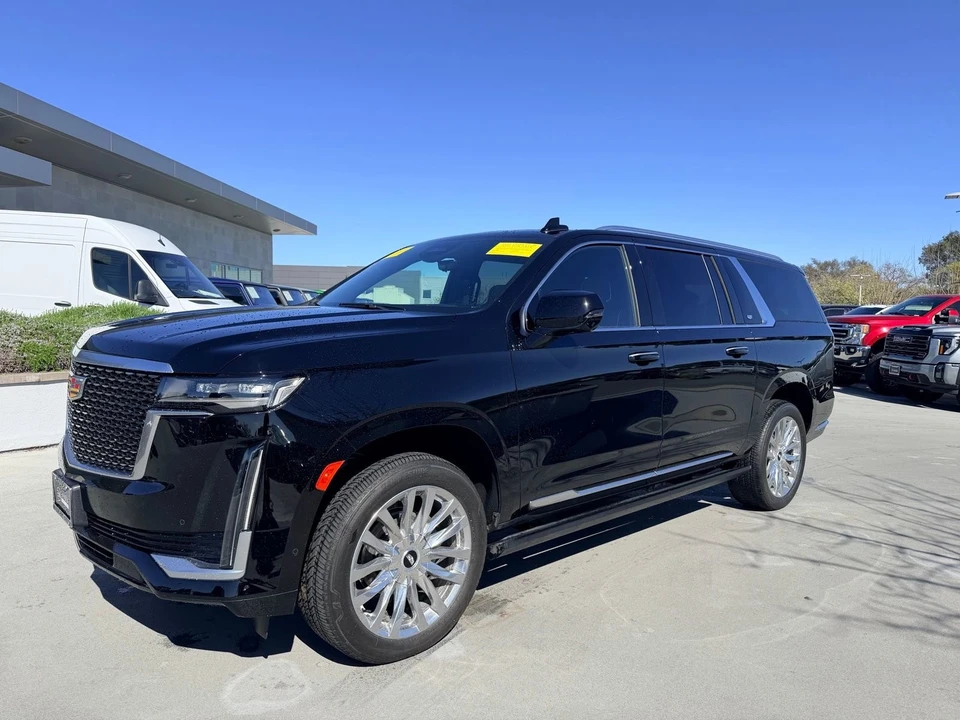 2023 Cadillac Escalade 5th Gen - Image 4 of 6