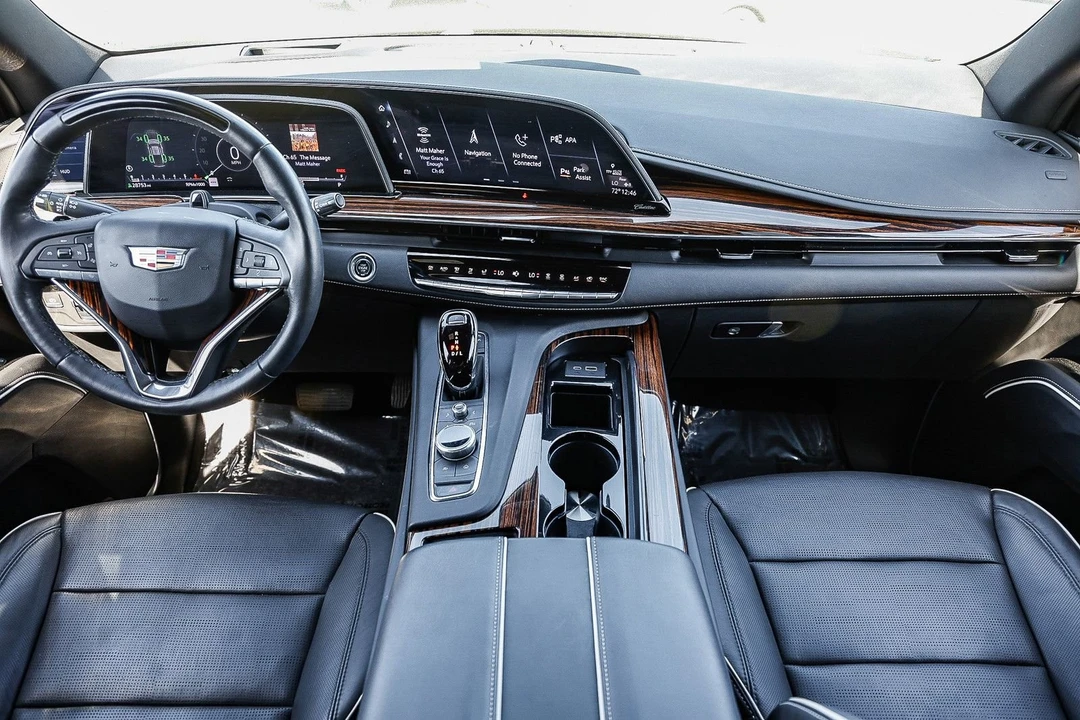 2023 Cadillac Escalade 5th Gen - Image 10 of 21