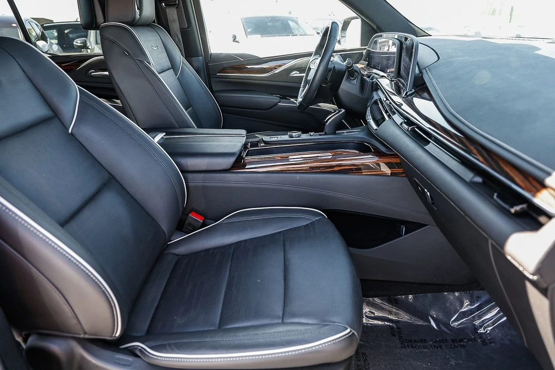 2023 Cadillac Escalade 5th Gen - Image 17 of 21