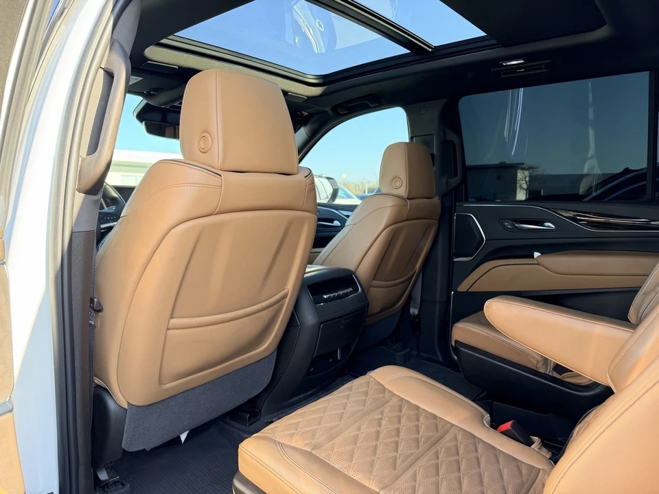 2023 Cadillac Escalade 5th Gen - Image 3 of 6