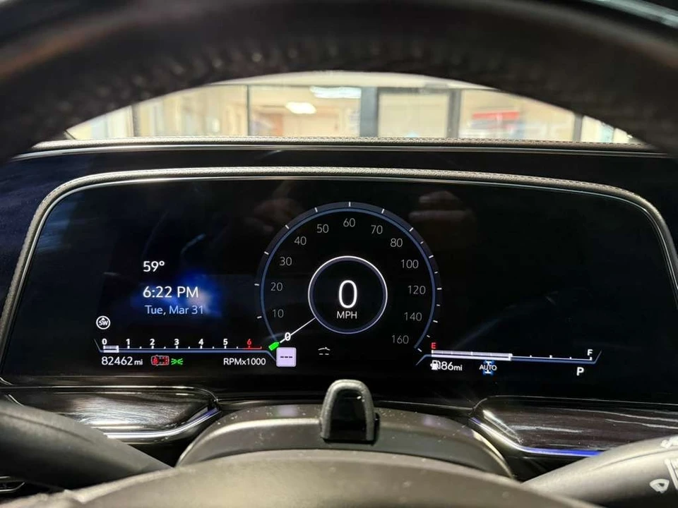 2023 Cadillac Escalade 5th Gen - Image 16 of 21