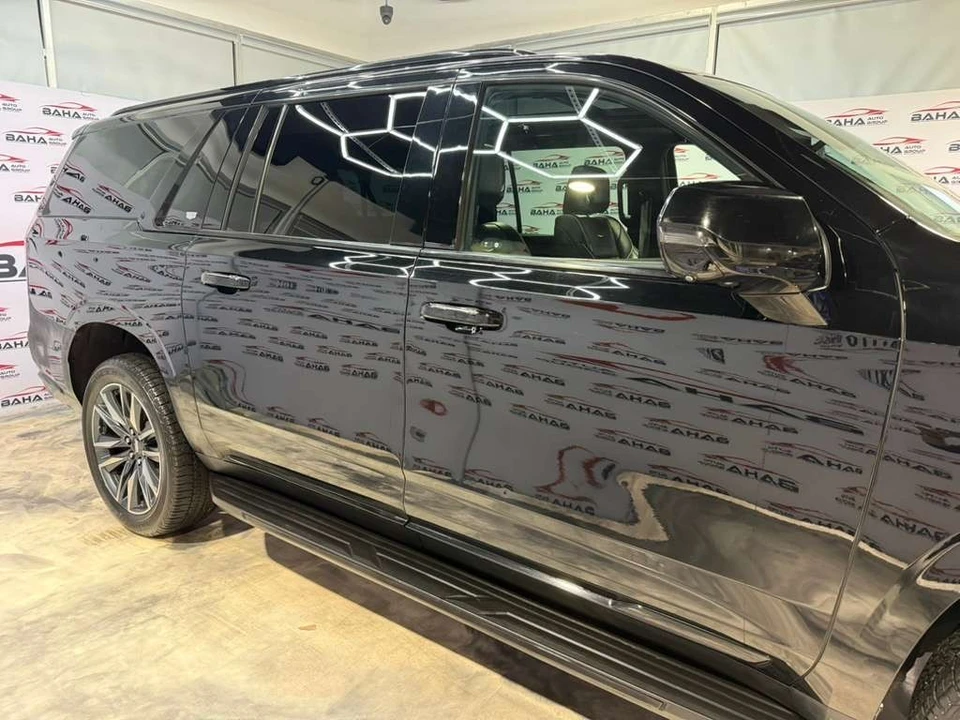 2023 Cadillac Escalade 5th Gen - Image 7 of 21