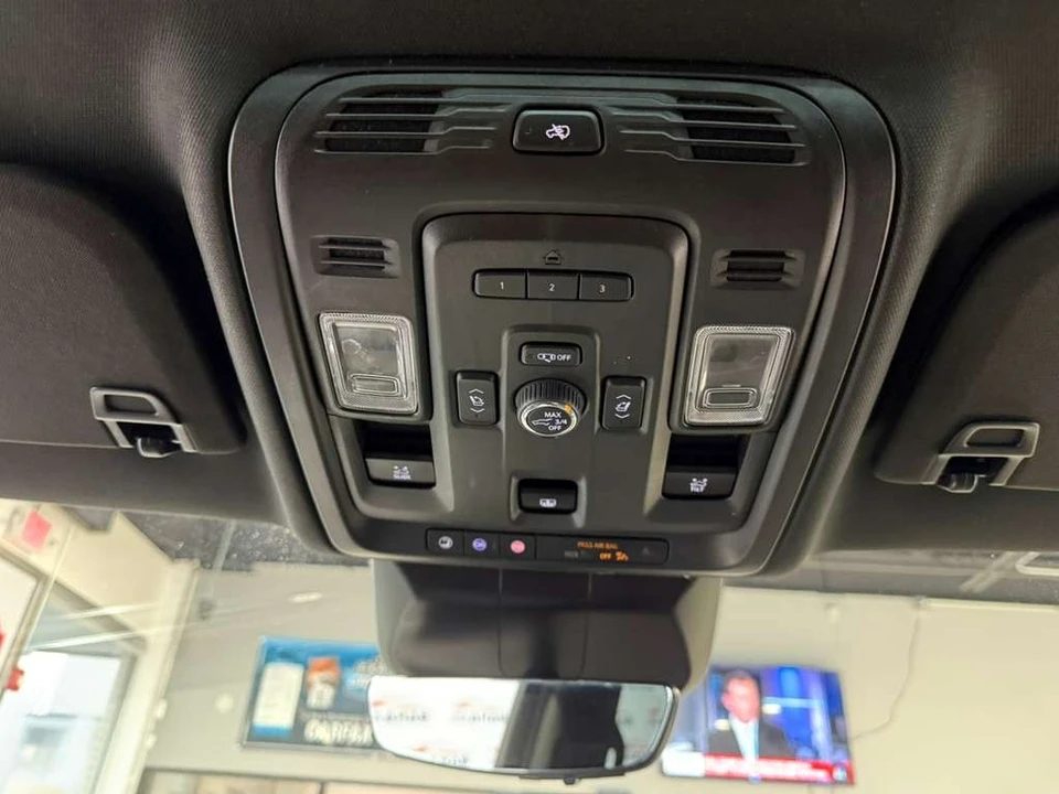 2023 Cadillac Escalade 5th Gen - Image 21 of 21