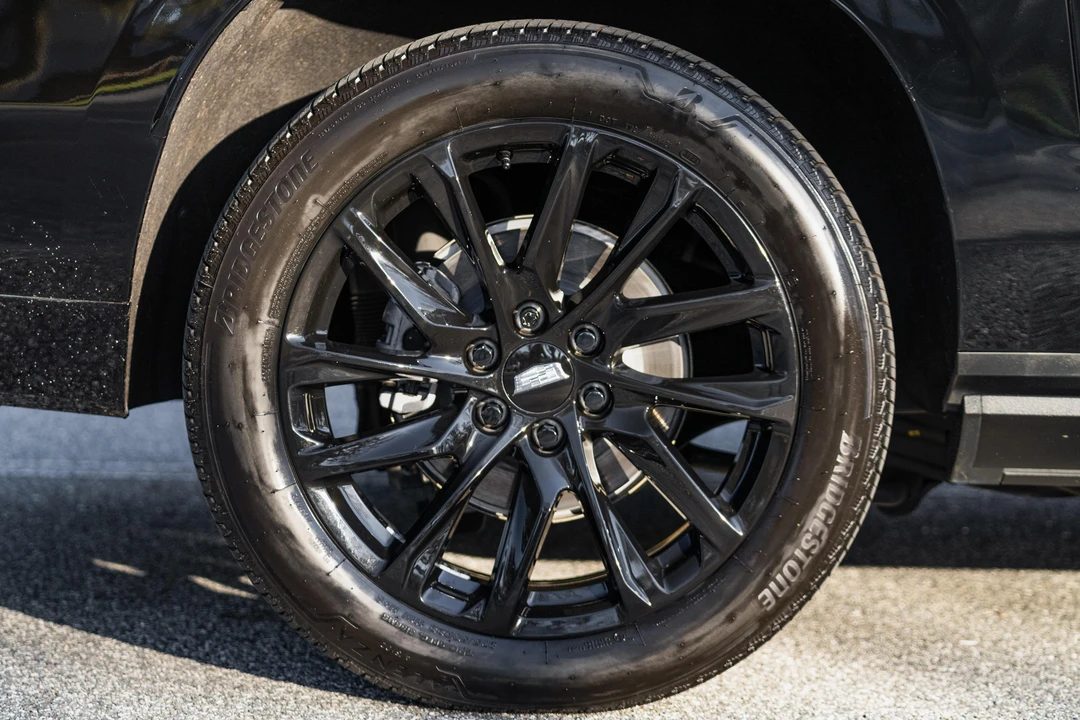 2023 Cadillac Escalade 5th Gen - Image 21 of 31