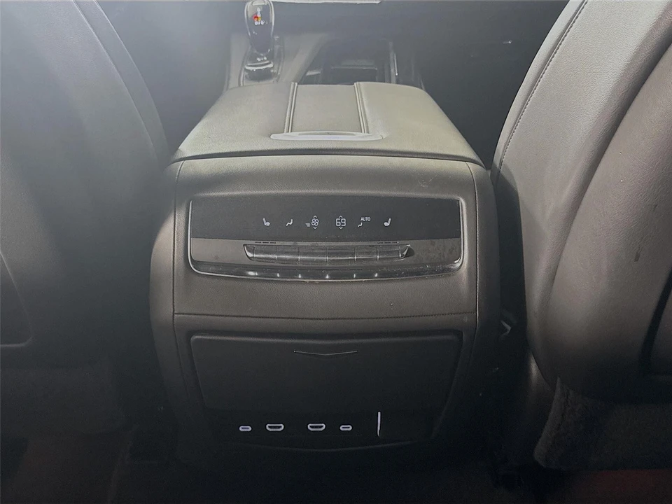 2023 Cadillac Escalade 5th Gen - Image 17 of 21