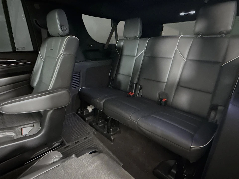 2023 Cadillac Escalade 5th Gen - Image 18 of 21