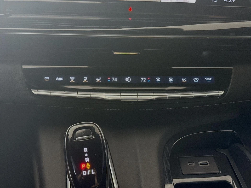 2023 Cadillac Escalade 5th Gen - Image 13 of 21