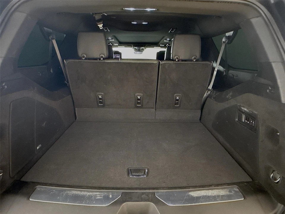 2023 Cadillac Escalade 5th Gen - Image 20 of 21