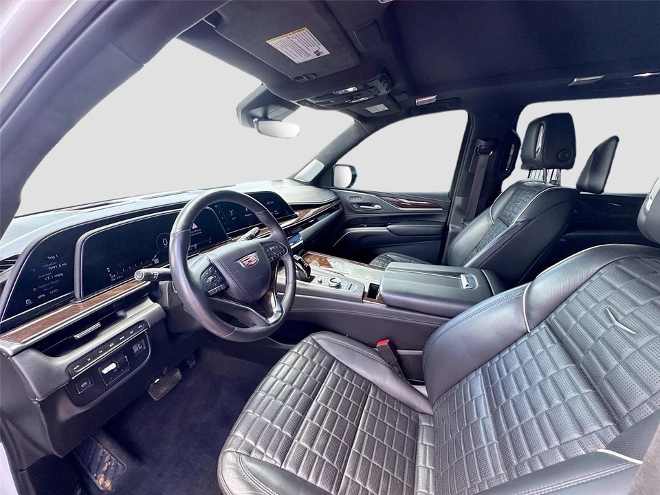 2023 Cadillac Escalade 5th Gen - Image 11 of 18