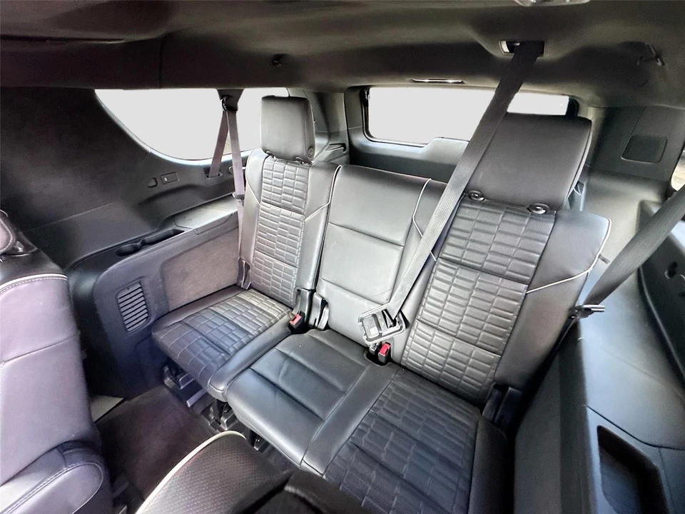 2023 Cadillac Escalade 5th Gen - Image 13 of 18