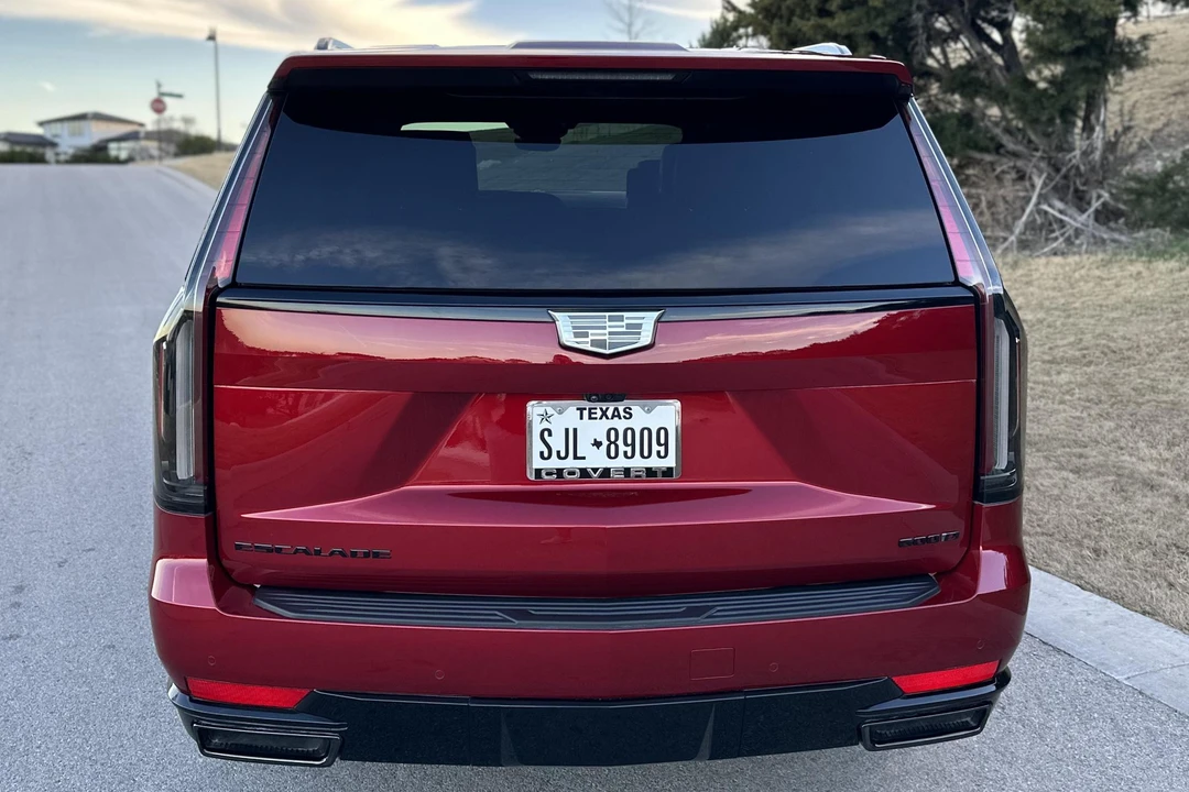 2023 Cadillac Escalade 5th Gen - Image 5 of 31