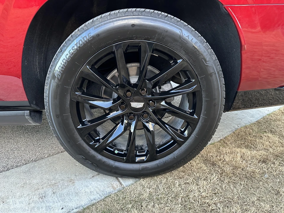 2023 Cadillac Escalade 5th Gen - Image 30 of 31