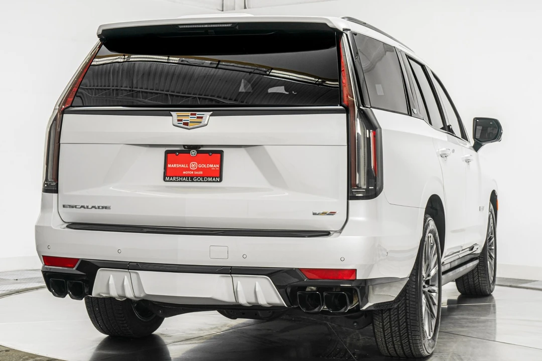2023 Cadillac Escalade-V 5th Gen - Image 9 of 21
