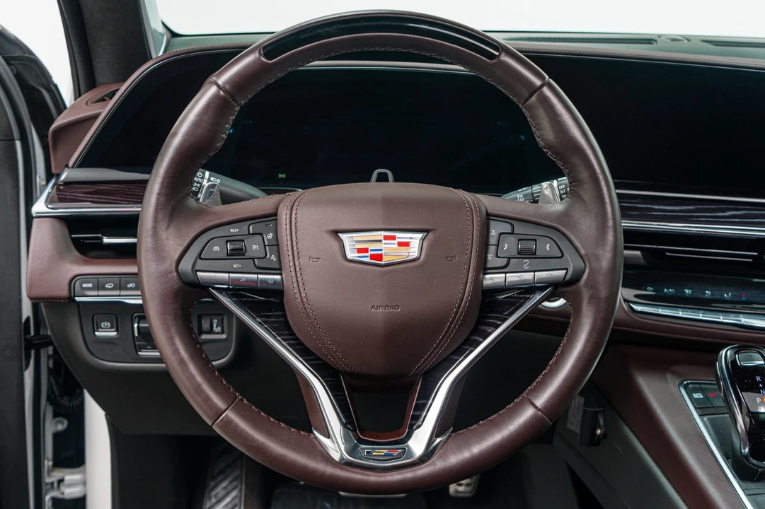 2023 Cadillac Escalade-V 5th Gen - Image 15 of 21