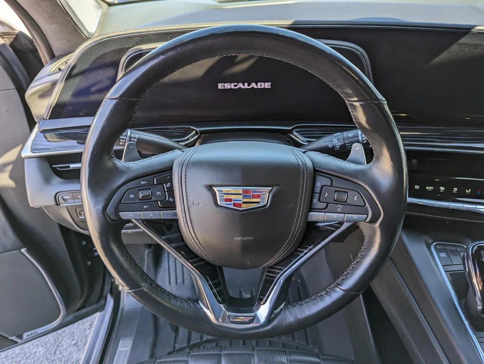 2023 Cadillac Escalade-V 5th Gen - Image 19 of 21