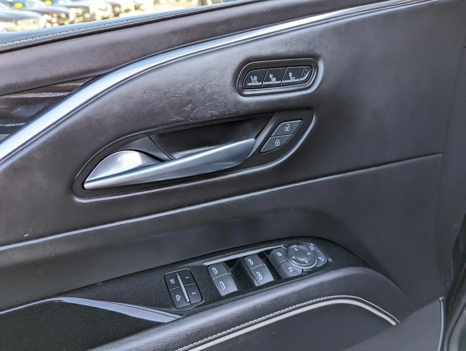 2023 Cadillac Escalade-V 5th Gen - Image 15 of 21