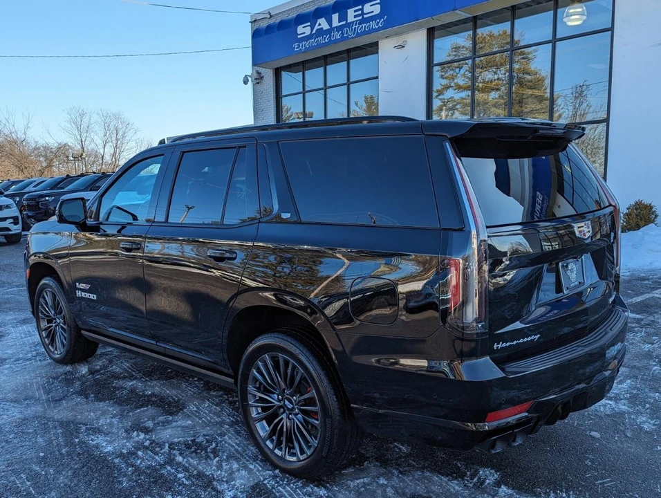 2023 Cadillac Escalade-V 5th Gen - Image 10 of 21