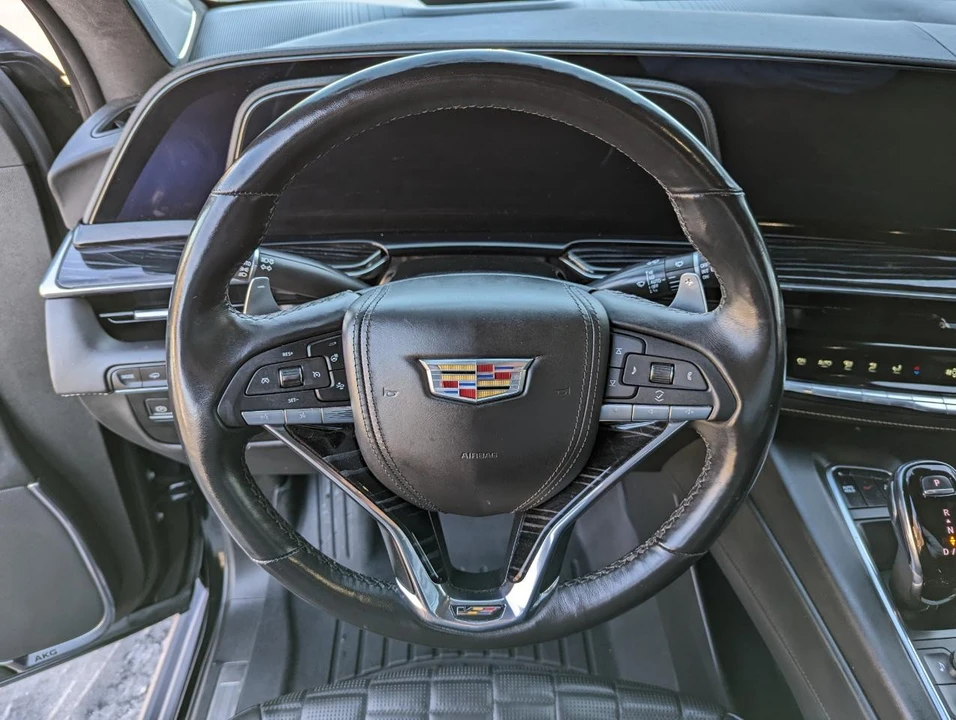 2023 Cadillac Escalade-V 5th Gen - Image 19 of 21