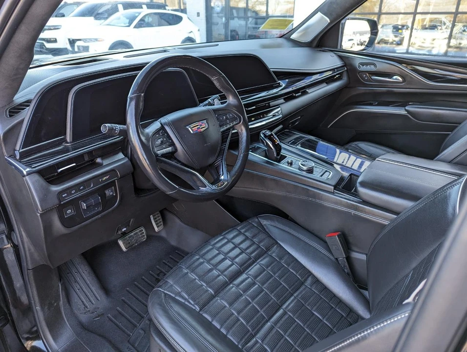 2023 Cadillac Escalade-V 5th Gen - Image 17 of 21