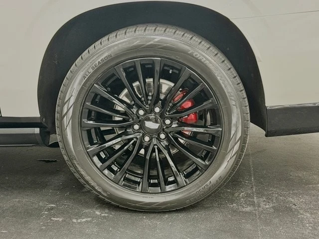 2023 Cadillac Escalade-V 5th Gen - Image 16 of 21
