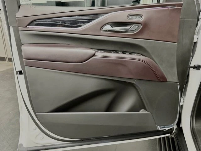 2023 Cadillac Escalade-V 5th Gen - Image 20 of 21