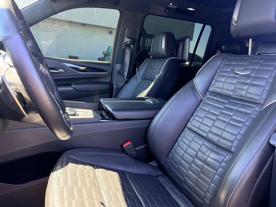 2023 Cadillac Escalade-V 5th Gen - Image 3 of 6