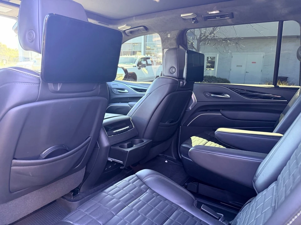2023 Cadillac Escalade-V 5th Gen - Image 4 of 6