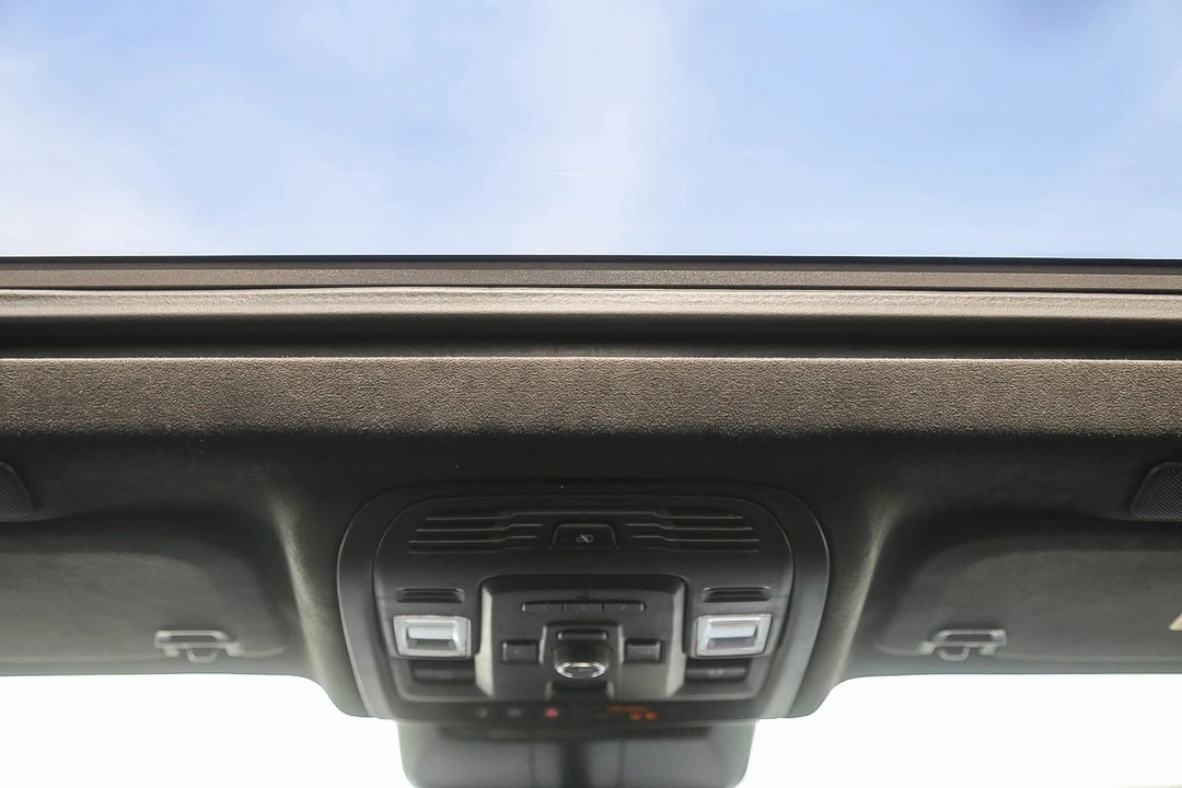 2023 Cadillac Escalade-V 5th Gen - Image 14 of 21