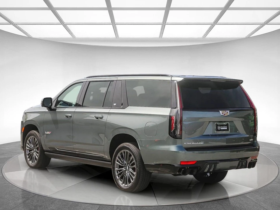 2023 Cadillac Escalade-V 5th Gen - Image 2 of 21
