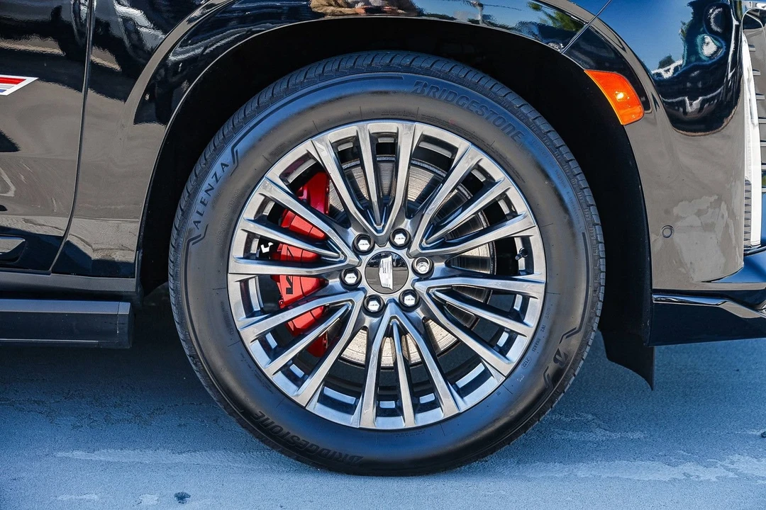 2023 Cadillac Escalade-V 5th Gen - Image 9 of 21