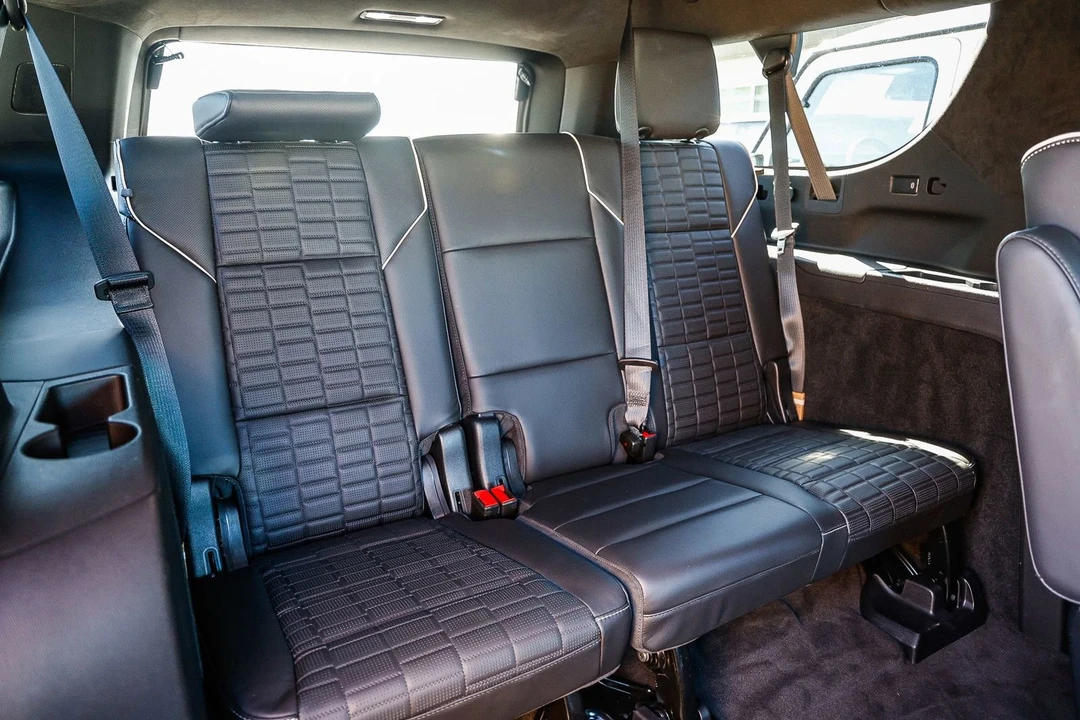 2023 Cadillac Escalade-V 5th Gen - Image 20 of 21