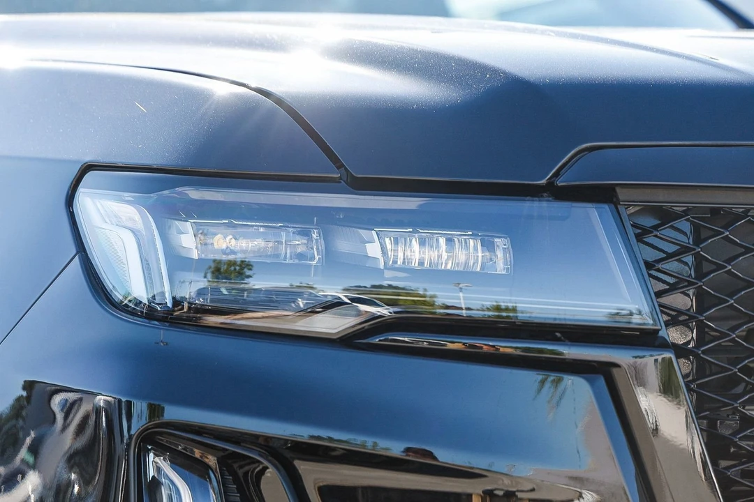 2023 Cadillac Escalade-V 5th Gen - Image 7 of 21