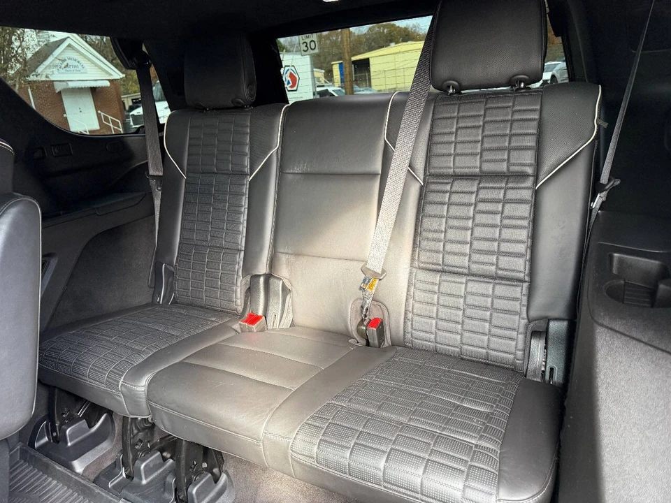 2023 Cadillac Escalade 5th Gen - Image 12 of 13