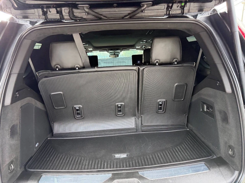 2023 Cadillac Escalade 5th Gen - Image 11 of 13
