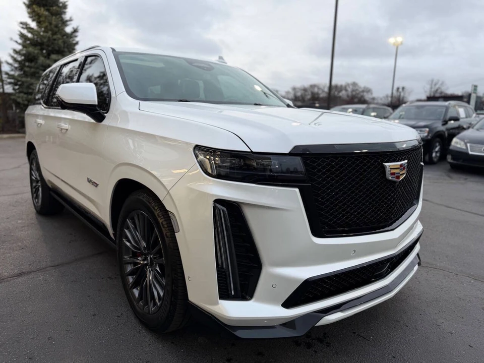 2023 Cadillac Escalade 5th Gen - Image 7 of 21