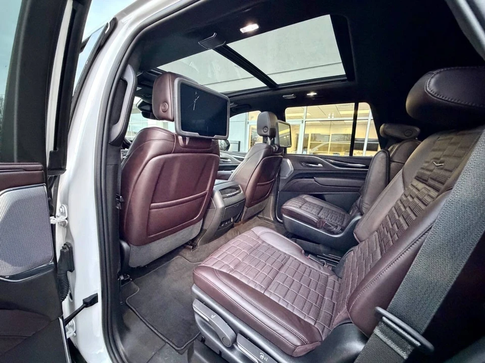 2023 Cadillac Escalade 5th Gen - Image 12 of 21