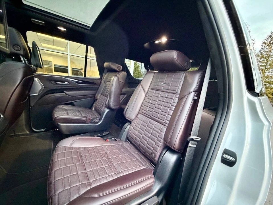 2023 Cadillac Escalade 5th Gen - Image 13 of 21