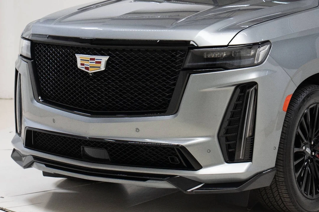 2023 Cadillac Escalade 5th Gen - Image 9 of 12
