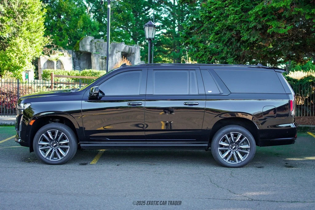 2023 Cadillac Escalade 5th Gen - Image 3 of 21