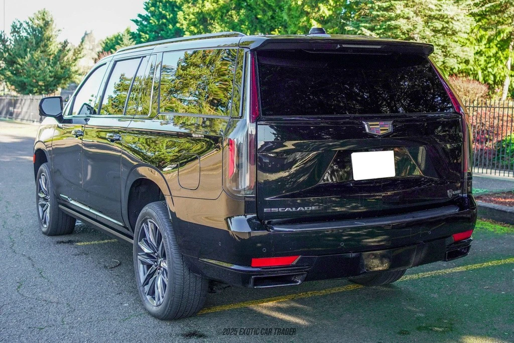 2023 Cadillac Escalade 5th Gen - Image 6 of 21